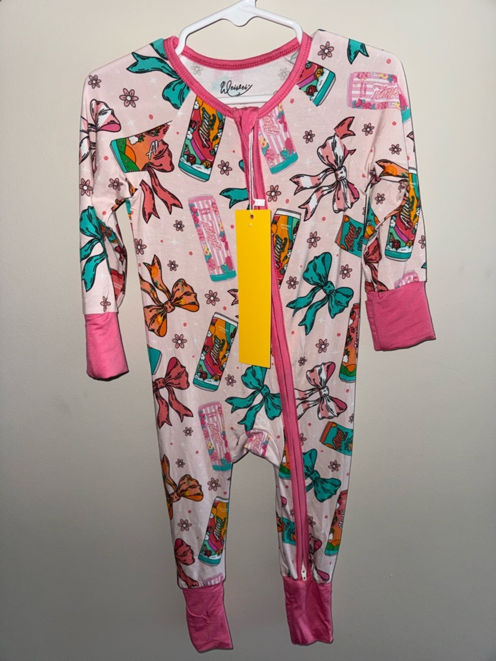 NWT bamboo zippy - alanis & bows